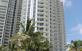 Marenas Sunny Isles Beach